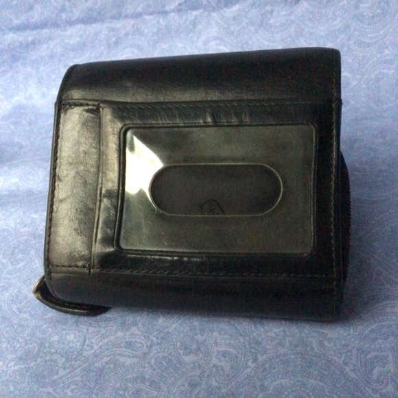 Coach Vintage small bifold leather Wallet  with zipper around change purse - Picture 9 of 12